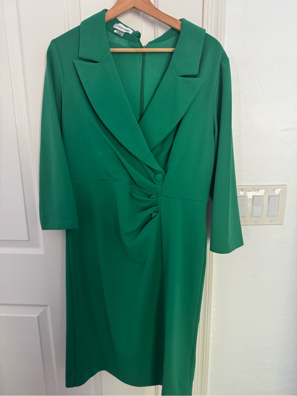 Calvin Klein Green Long-Sleeve Faux-Wrap Midi Dress
